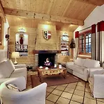 Familial A 1850 Avec Cheminee Et Hammam - Fr-1-575-203 * Courchevel